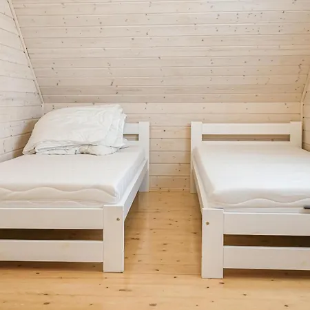 2 Bedroom Lovely In Holiday home *